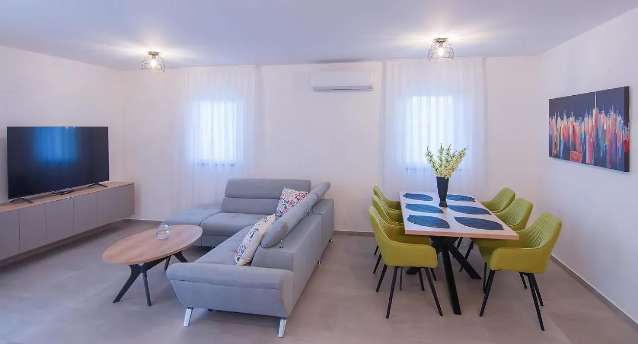 Vila Sea & Lake Drage